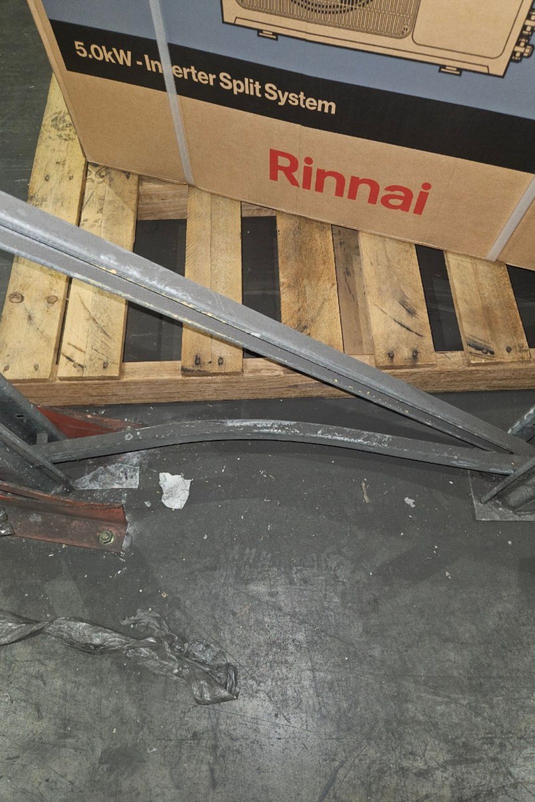 Pallet racking damage frame bracing
