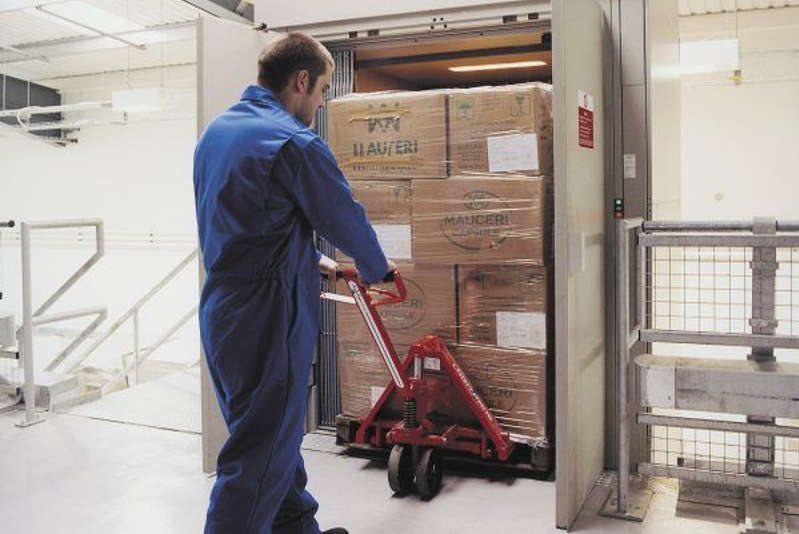 The Benefits Of Installation A Freight Lift In Your Warehouse